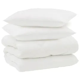 zimowy-koc-z-mikrofibry-z-pikowanym-designem-i-2-poduszkami-bialy-200x20