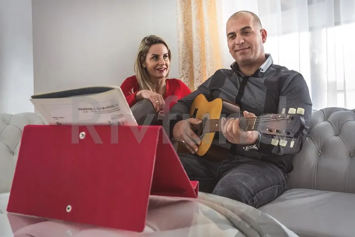 pulpit-do-nut-4text-rivfund-rozowy-stan-nowy