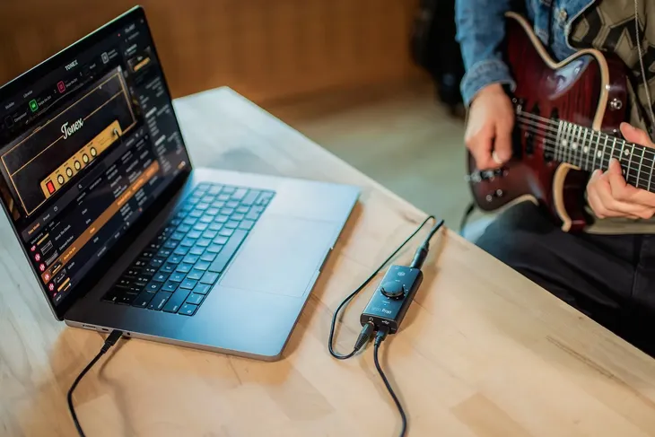 ik-multimedia-irig-usb-interfejs-audio-gitarowy