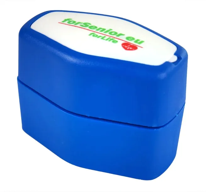 kruszarka-do-tabletek-4sr-niebieski-stan-nowy