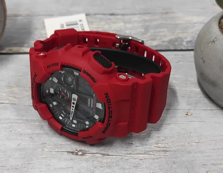 zegarek-casio-ga-100b-4aer-g-shock-cechy-dodatkowe-nie-zawiera-niklu