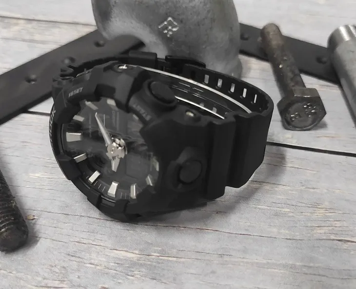 zegarek-casio-ga-700-1ber-g-shock-stan-nowy-marka-casio