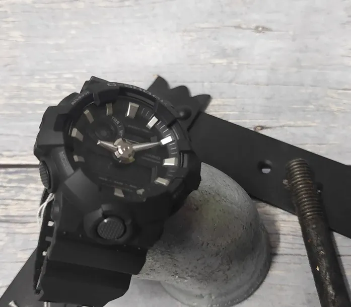 zegarek-casio-ga-700-1ber-g-shock-cechy-dodatkowe-nie-zawiera-niklu-stan-nowy