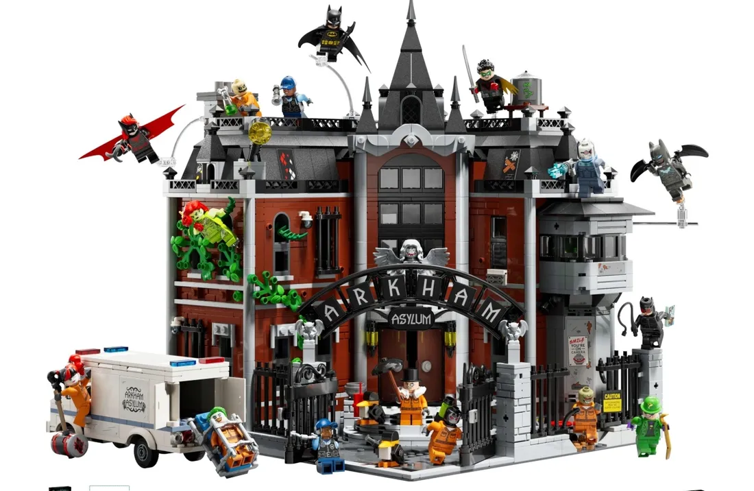 lego-76300-dc-arkham-asylum
