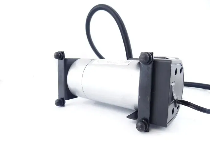 kompresor-samochodowy-150-psi-12-v-fv-mocny