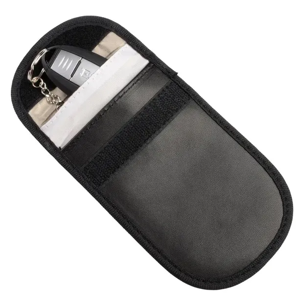 etui-na-klucze-driver-czarny-stan-nowy