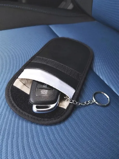 etui-na-klucze-driver-czarny-stan-nowy