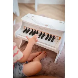 classic-world-pianino-czarne-drewniane-fantasy