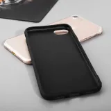 etui-do-iphone-7-plus-8-plus-bumper-case-szklo-material-tworzywo-sztuczne