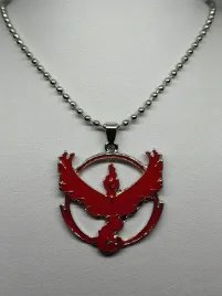 naszyjnik-pokemon-go-moltres-team-valor-wisiorek
