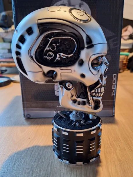 figurka-nemesis-now-terminator-kod-producenta-9665471