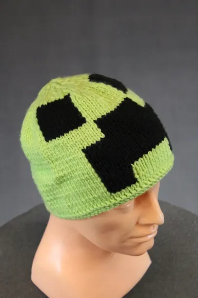 czapka-inspirowana-minecraft-creeper-stan-nowy