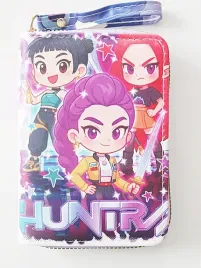 k-pop-demon-hunters-huntrix-rumi-zoey-mira-portfel-portmonetka-wzor-3