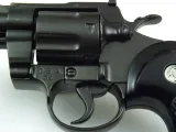 replika-amerykanski-rewolwer-python-magnum-8-denix-model-1061-waga-z-opakowaniem-1-4-kg