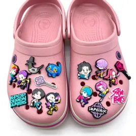 przypinki-do-crocs-k-pop-demon-hunters-do-butow-telefonu-torby-zestaw-16szt