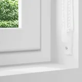 roleta-przeciwsloneczna-40x100cm-biala-typ-montazu-inwazyjny