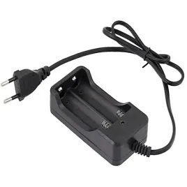 ladowarka-mikroprocesorowa-do-ogniw-2x-18650-3-7v