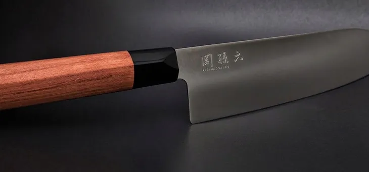 noz-szefa-kuchni-kai-165-cm-material-uchwytu-drewno