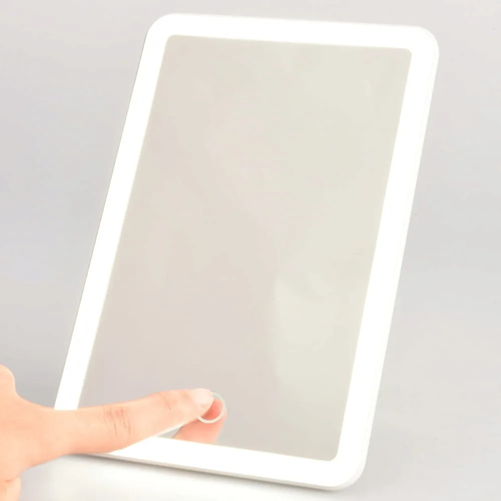 lusterko-stojace-bialy-kasimir-marka-kasimir