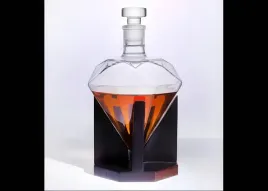 karafka-diamentowa-resteq-1l-do-whisky-i-alkoholi-elegancka-forma