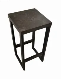wysoki-taboret-hoker-stolek-kuchenny-loft-beton