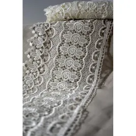 gipiura-0537-kremowa-17cm