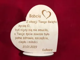 dzien-babci-i-dziadka-grawerowane-serca-z-zyczeni