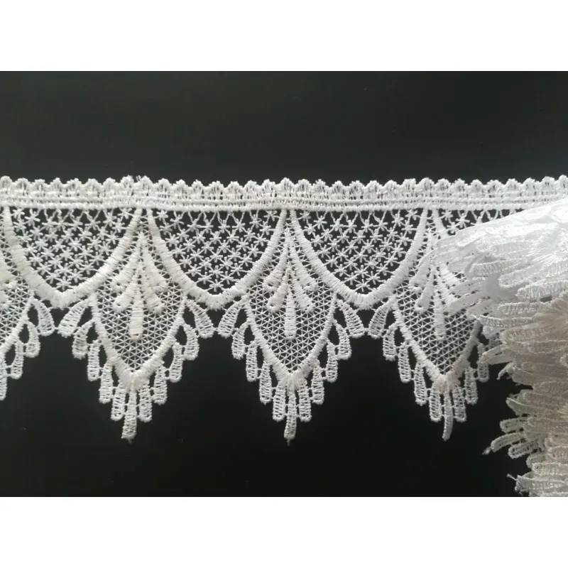 gipiura-6081-biala-9cm