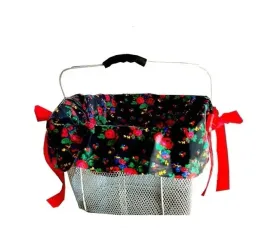 wklad-wysciolka-do-koszyka-na-rower