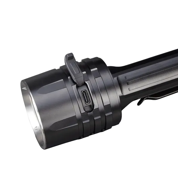 latarka-led-fenix-lr35r-rodzaj-reflektory-i-szperacze