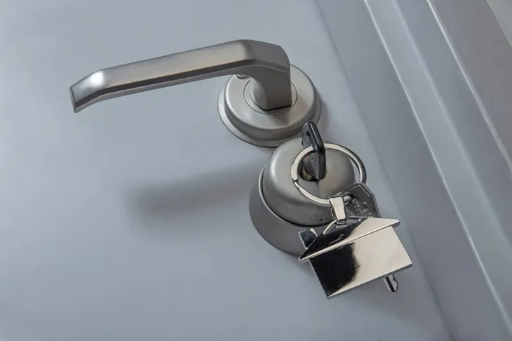 brelok-breloczek-domek-dom-do-kluczy-material-metalowe