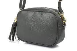 szara-mala-damska-listonoszka-z-fredzlem-przewieszka-z-wloskiej-naturalnej