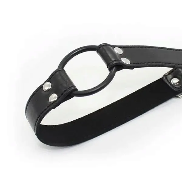 skorzany-pasek-easy-belt-ring-gag-z-regulacja-i-kneblem-w-ksztalcie-piers