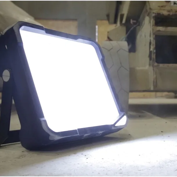 lampa-led-scangrip-vega-lite-compact-barwa-swiatla-bialy-neutralny