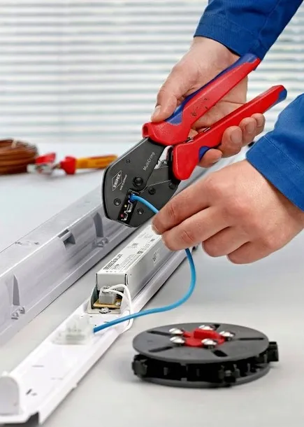zaciskarka-zagniatarka-knipex-multicrimp-marka-knipex