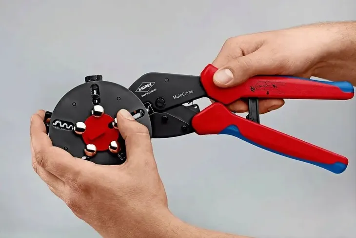 zaciskarka-zagniatarka-knipex-multicrimp-marka-knipex-informacje-dodatkowe-hartowane-szczeki