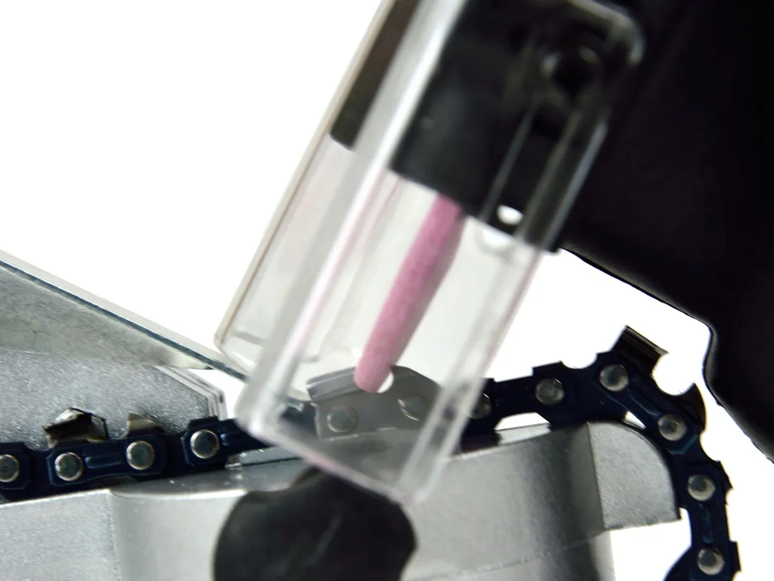 ostrzalka-do-lancucha-geko-220-w