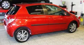 listwy-boczne-drzwi-toyota-yaris-5d-2011-19