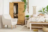 drewniana-szafa-szy-01-kolor-frontow-sosna