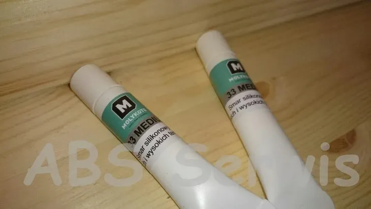 molykote-33-medium-10g-marka-inna