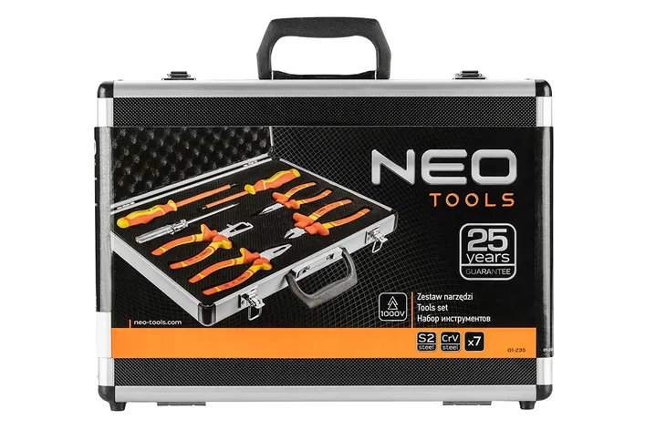 zestaw-narzedzi-neo-tools-01-235-7-el-marka-neo-tools-waga-z-opakowaniem-2-kg