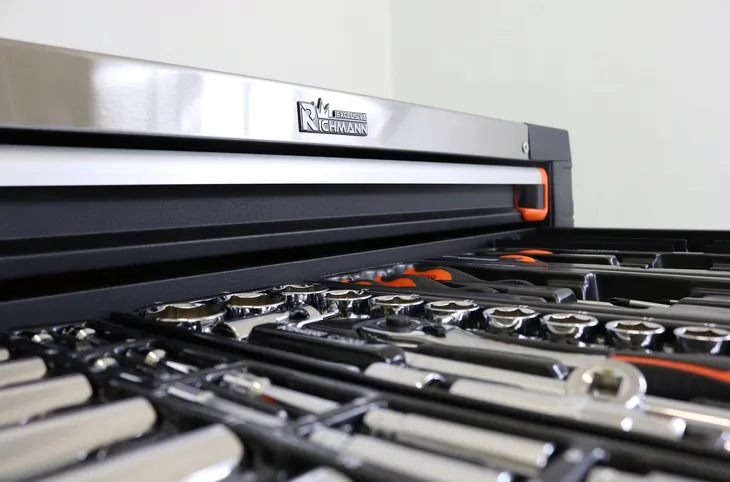 richmann-c1313-marka-richmann-wyposazenie-tak