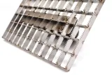 solid-tarnik-tarka-do-styropianu-i-welny-180x330mm-dlugosc-0-33-m