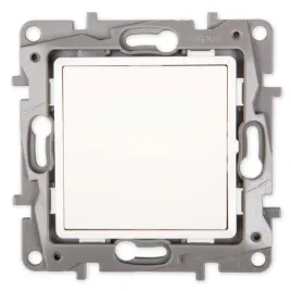 legrand-niloe-zaslepka-do-ramki-biala-665195