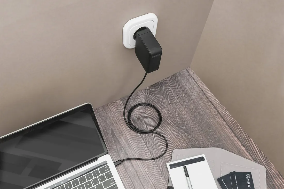 digitus-ladowarka-do-notebooka-z-usb-c-100w-gan