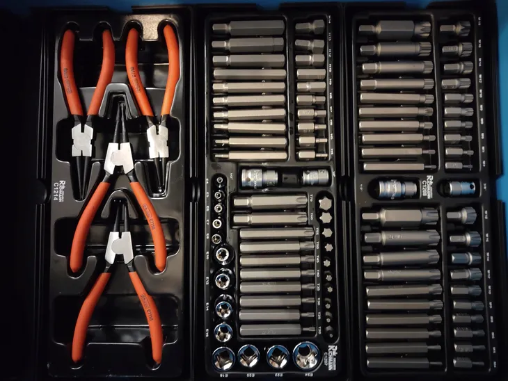 wozek-narzedziowy-richmann-c1301-marka-richmann-glebokosc-produktu-45-cm