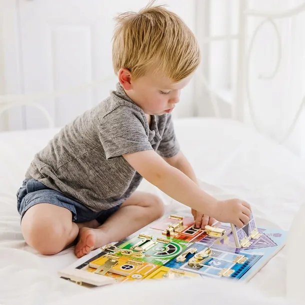 melissa-and-doug-mdt-msk-latches-board-display-gml