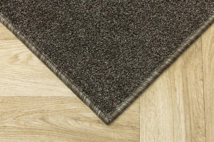 dywan-brazowy-szary-melanz-gladki-lsniacy-na-filcu-dragon-termo-250x300-cm-kod-produktu-w-dragon-termo-31431-grubosc-11-mm