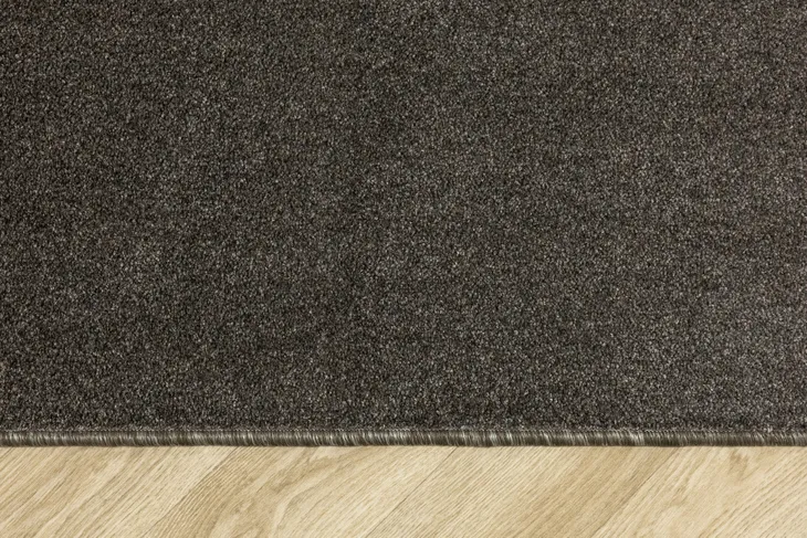 dywan-brazowy-szary-melanz-gladki-lsniacy-na-filcu-dragon-termo-200x300-cm-grubosc-11-mm-kolor-odcienie-brazowego-odcienie-szarosci