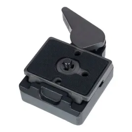 adapter-do-statywu-na-plytki-prostokatne-manfrotto-323